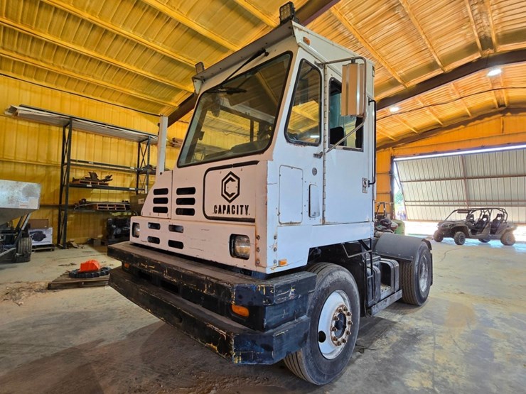 2004-capacity-tj7000-image-2