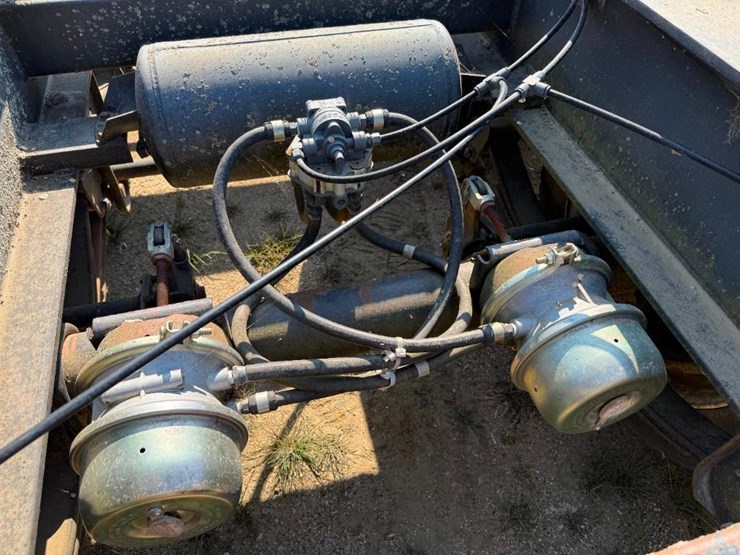 2011-ssr-pump-company-mfg.-combine-trailer-image-17