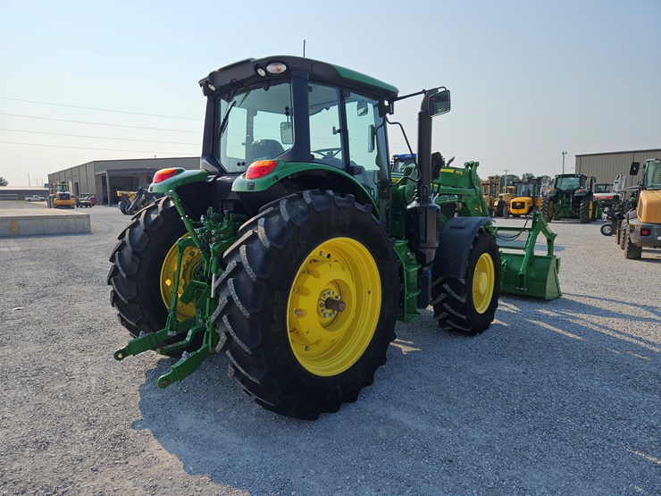 2022-john-deere-6145m-image-19
