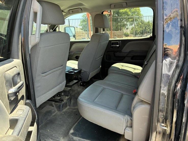 2017-chevrolet-silverado-1500-image-11