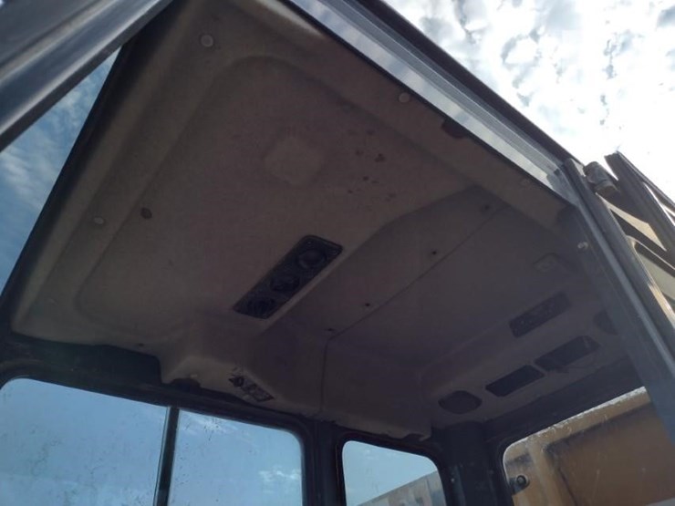 2015-morooka-mst1500vd-image-13