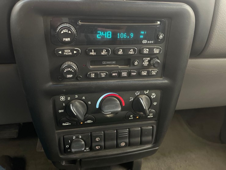 2000-chevrolet-venture-image-31
