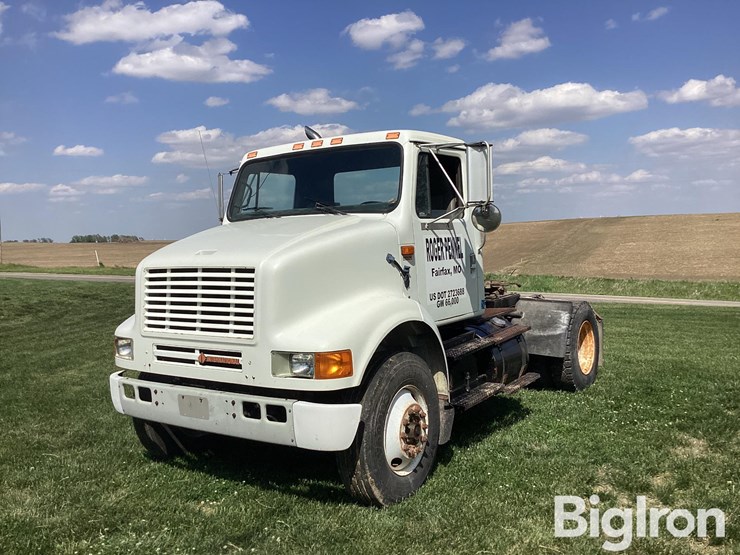 1991-international-7100-image-1