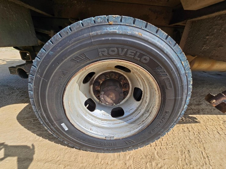 2017-dodge-ram-5500-image-38