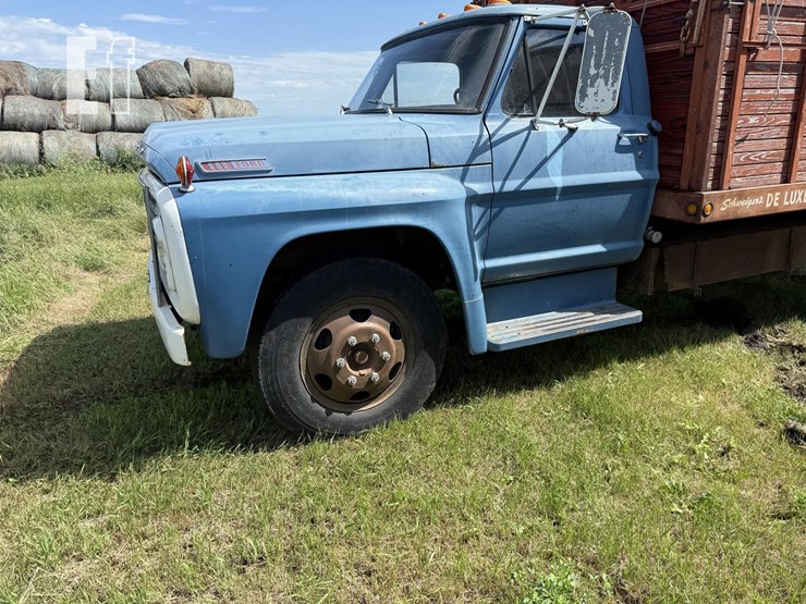 1967-ford-600-image-2