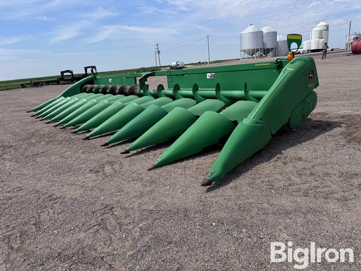 2012-john-deere-612c-stalkmaster-image-1