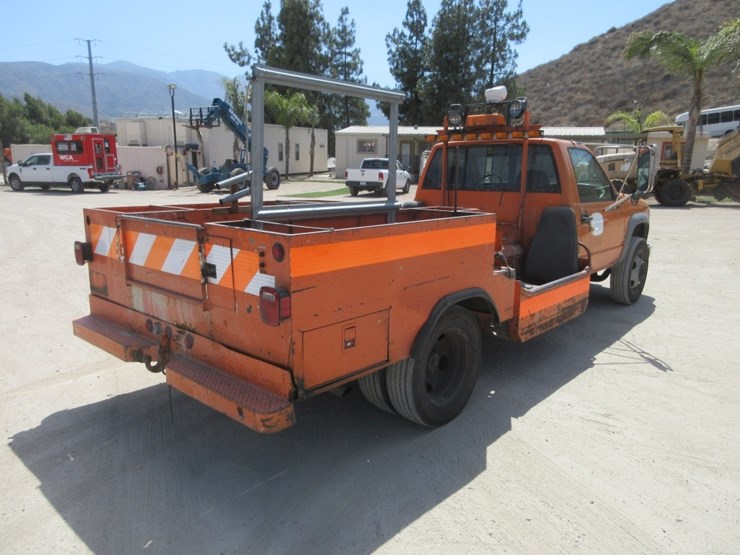 2000-chevrolet-3500hd-image-3