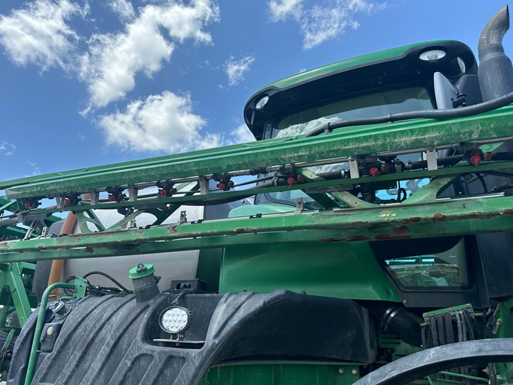2018-john-deere-r4038-image-47