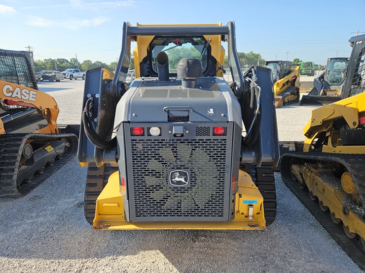 2018-deere-331g-image-17
