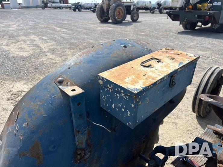 ford-600-image-32