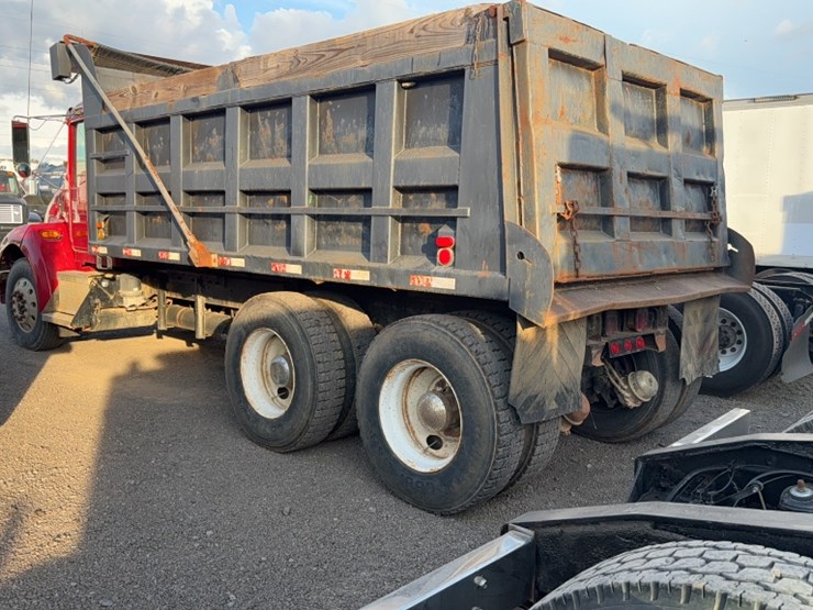 2000-kenworth-t300-image-11