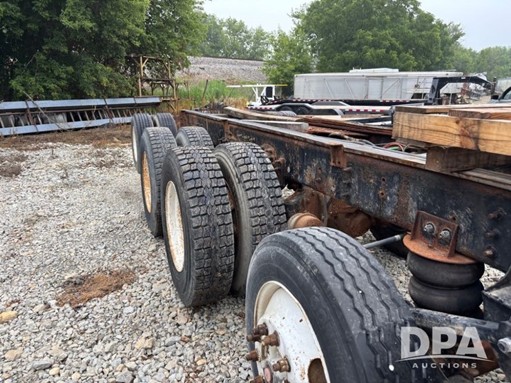 2001-sterling-truck-(dr11851-unit-9459)-image-63