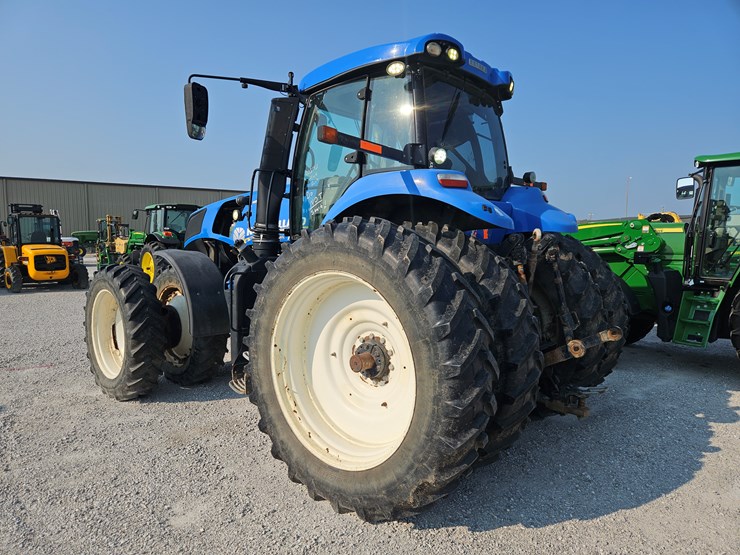 2015-new-holland-t8.410-image-12
