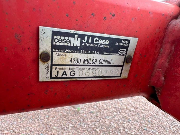 case-ih-4200-image-47