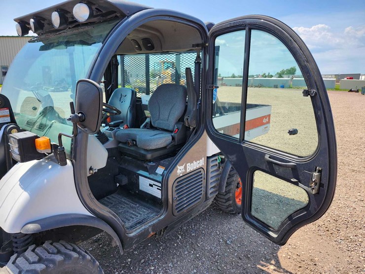 2016-bobcat-toolcat-5600-image-10