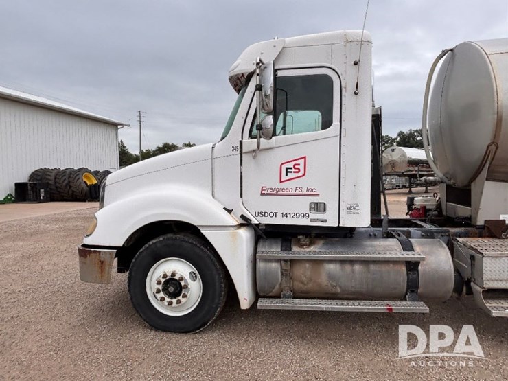2006-freightliner-columbia-truck-(gp11007,-unit-345)-image-19