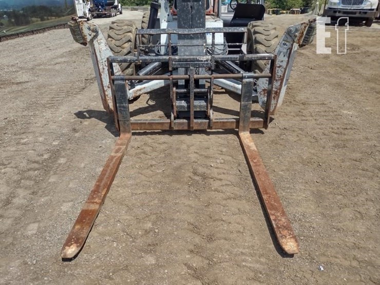 2013-skyjack-vr1056d-image-13