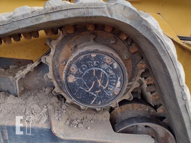 2020-deere-333g-image-20
