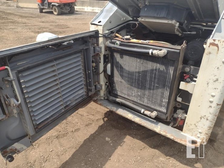 2019-takeuchi-tl6r-image-36