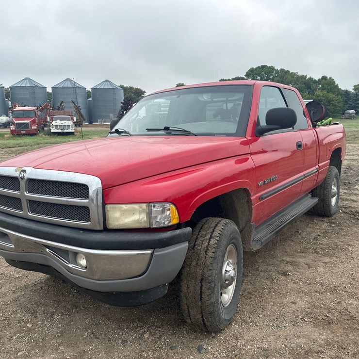 2000 DODGE 2500
