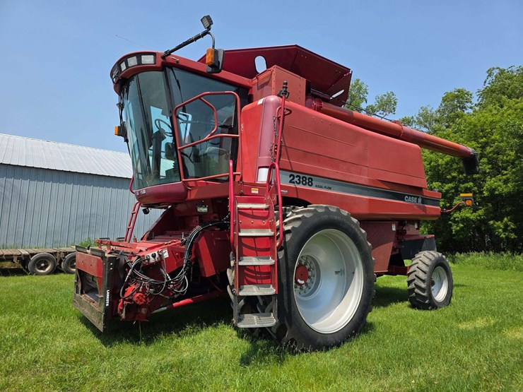 2002-case-ih-2388-image-24