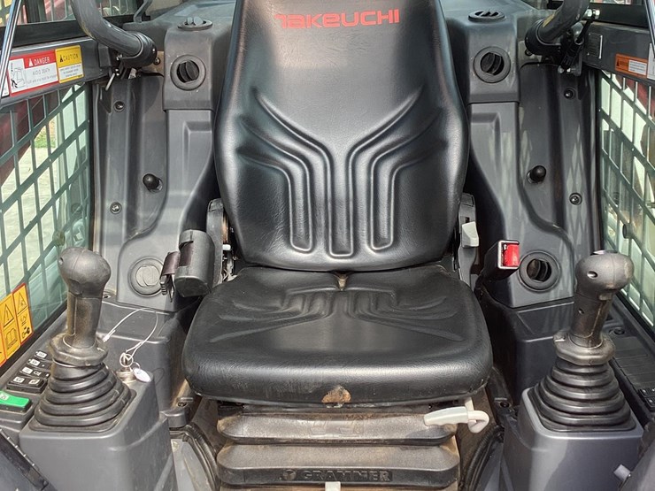 2023-takeuchi-tl8r2-image-15