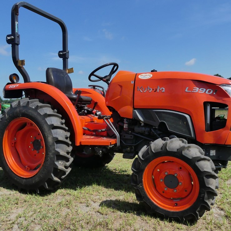 2021 KUBOTA L3901HST