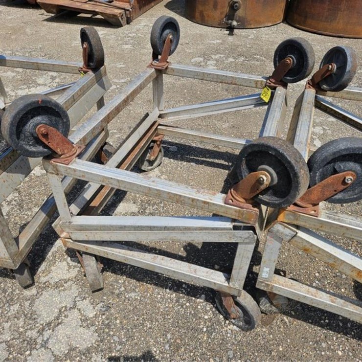 #2581 • (2) Rolling Carts