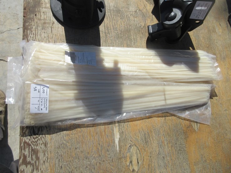 lot-of-(3)-new-unused-packs-30"-hd-zip-ties-image-1