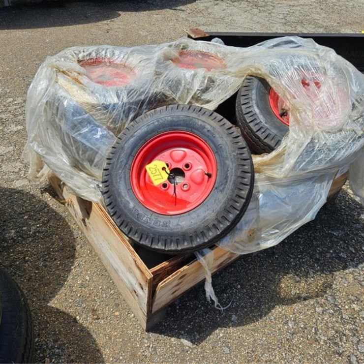 #2577 • Kenda 5.00-10 Tires & Rims