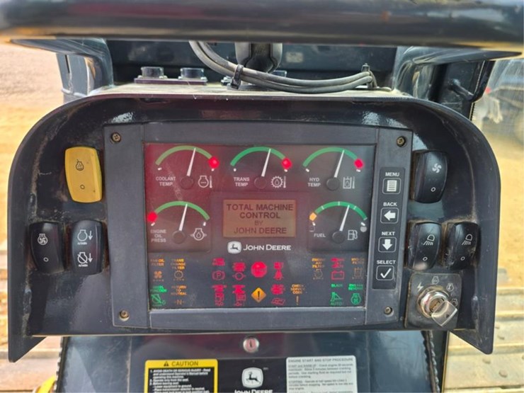 deere-750j-lgp-image-37