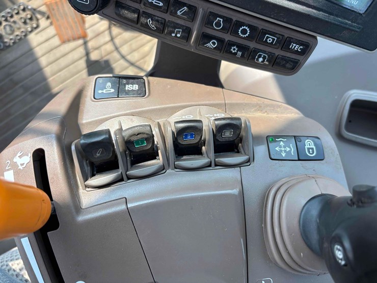 2021-john-deere-6155r-image-31