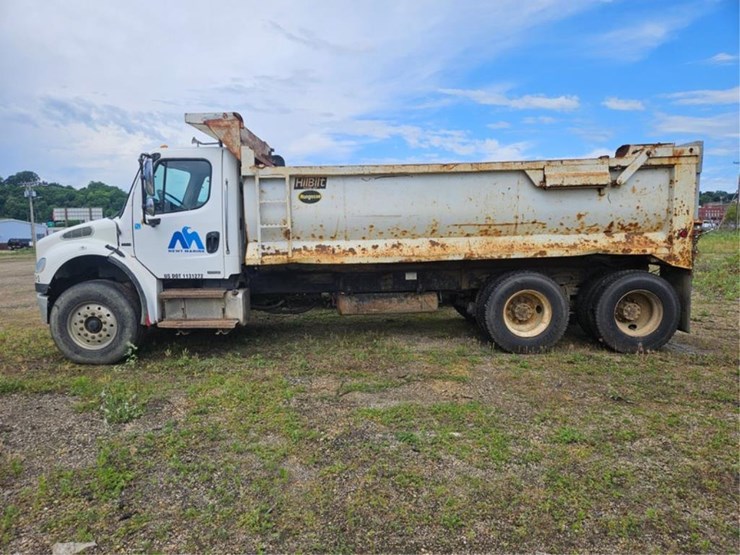 #2525-•-2006-freightliner-m2-tandem-axle-dump-truck-image-2