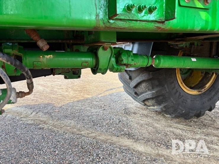 2019-john-deere-f4365-image-46