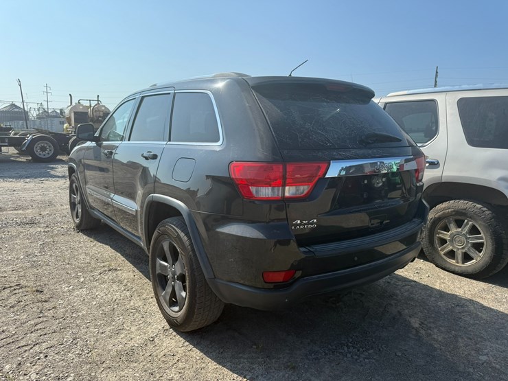2013-jeep-grand-cherokee-image-3