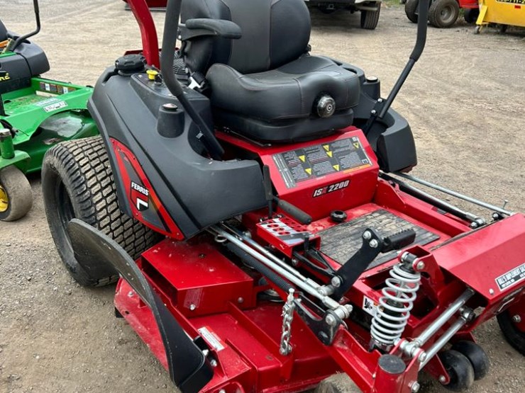 2024-ferris-isx-2200-zero-turn-mower-(pd5139)-image-2