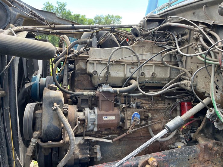 ford-l9000-image-24
