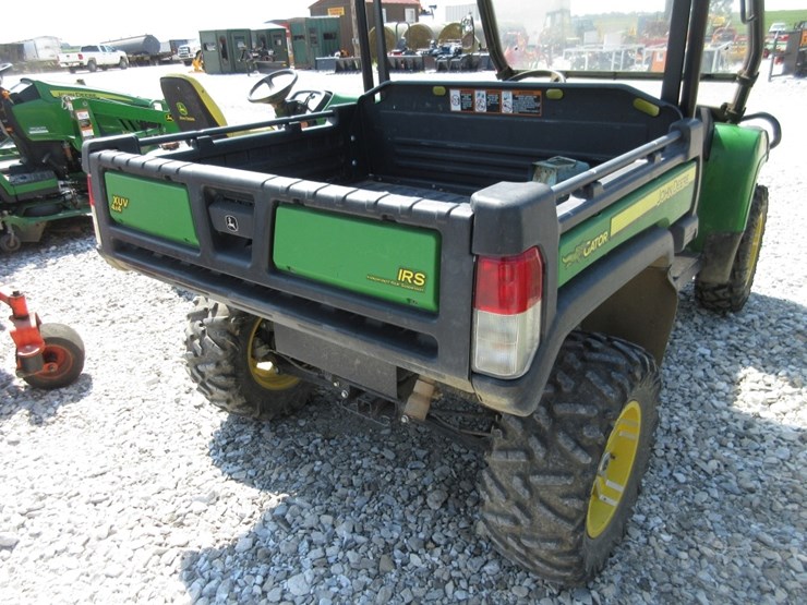 john-deere-gator-image-4
