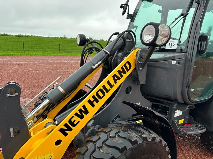 2023-new-holland-w50tc-image-31