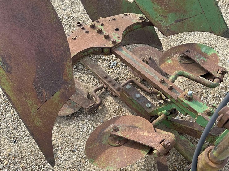john-deere-2-image-3