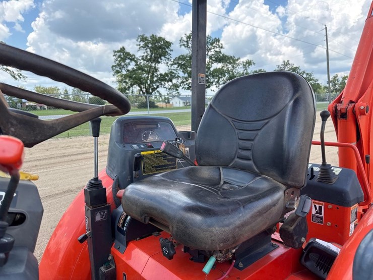 2005-kubota-l39-image-22