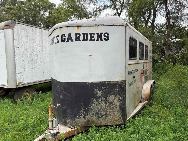 82-1/2”-x-14-1/2ft-enclosed-trailer-image-2