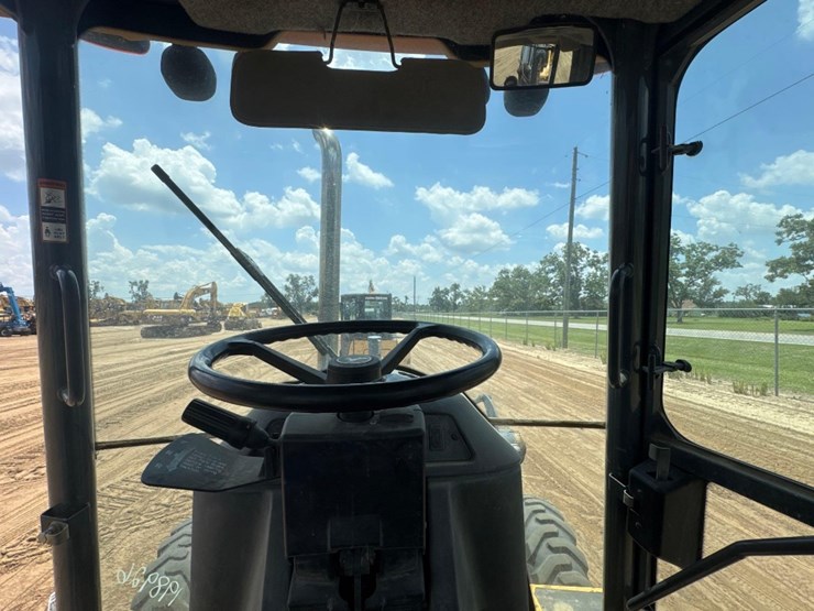 deere-310sj-image-24