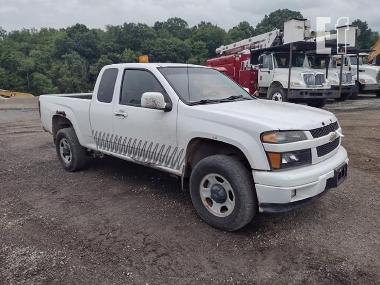 2012-chevrolet-colorado-image-27
