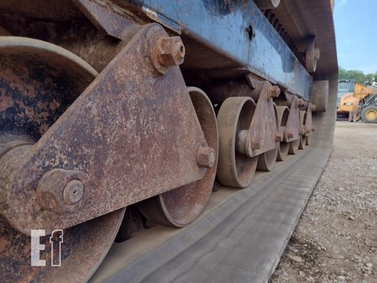 2015-morooka-mst1500vd-image-26
