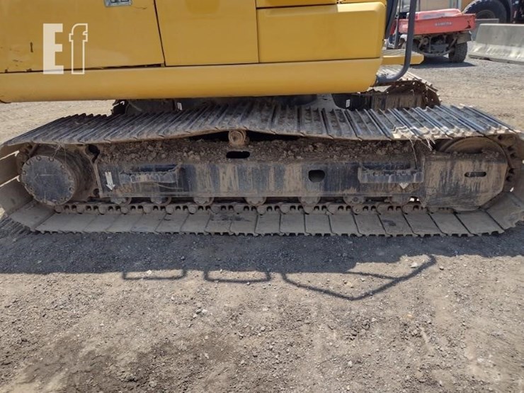 2019-deere-130g-image-21