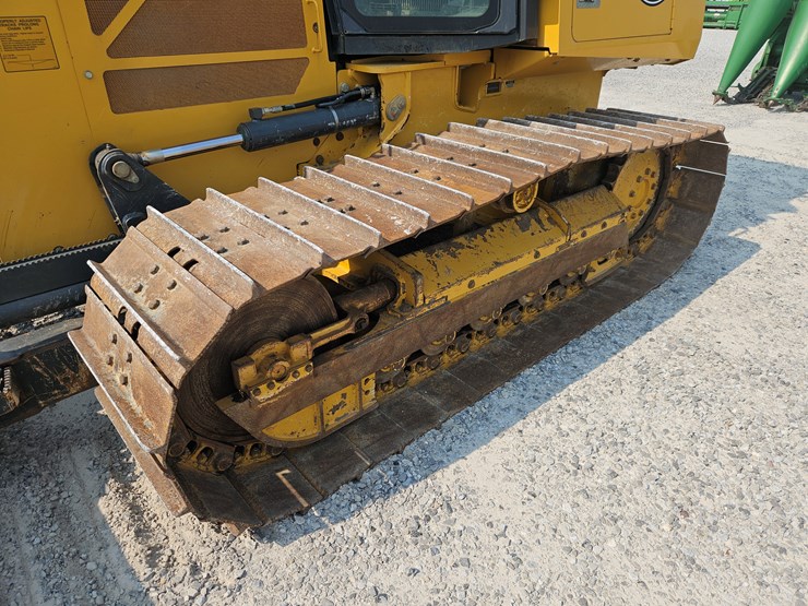 2018-deere-550k-image-14