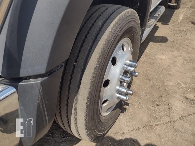 2018-ford-f550-image-18