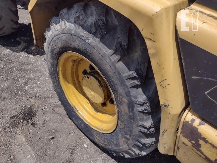 2007-caterpillar-906-image-22