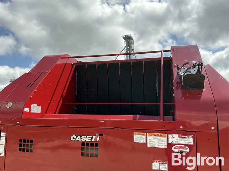2013-case-ih-rb564-image-14